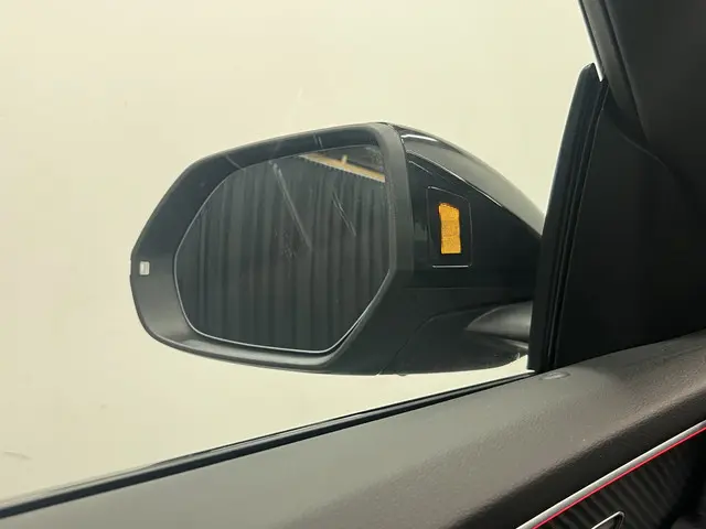 Audi SQ8 4.0 TFSI SQ8 quattro 2024 Benzine 23