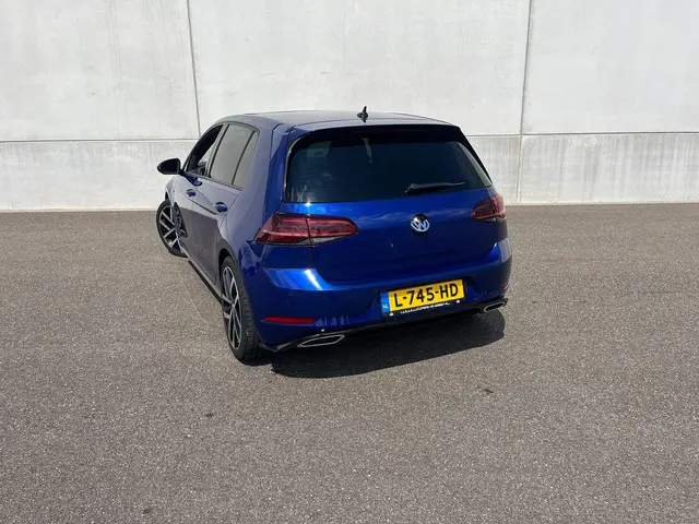 Volkswagen Golf 1.5 TSI Highline Business R 2018 Benzine 6