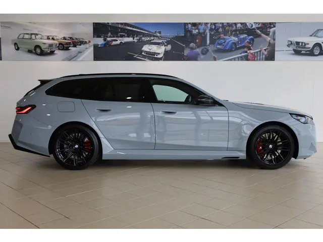 BMW M5 Touring 2025 Hybride Benzine 3