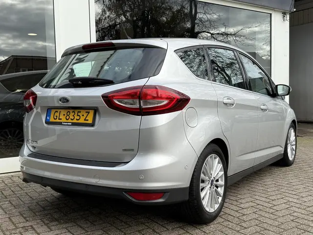 Ford C-MAX 1.0 Titanium 2015 Benzine 3