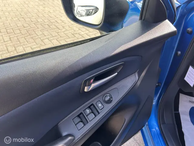 Mazda 2 1.5 Skyactiv-G Intro Edition 2015 Benzine 6