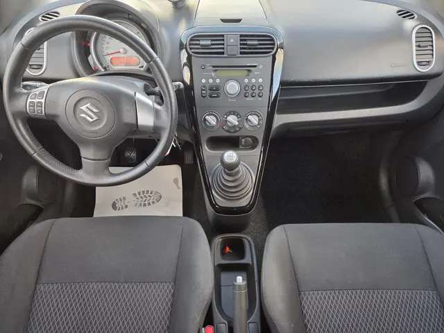 Suzuki Splash 1.0 VVT Comfort EASSS 2015 Benzine 2