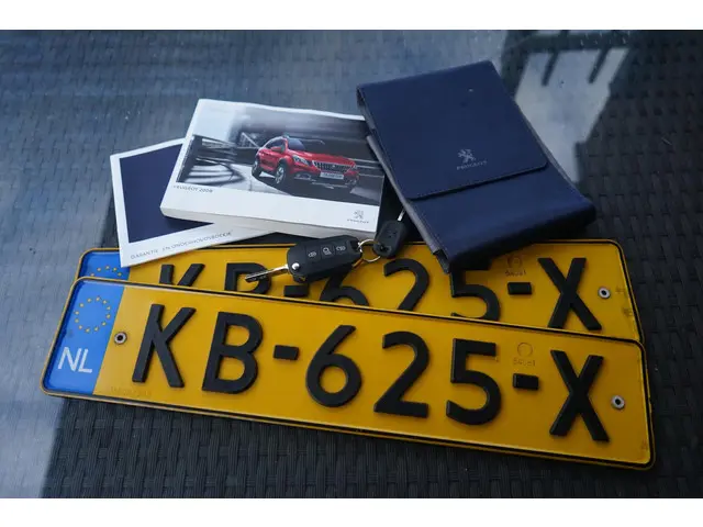 Peugeot 2008 1.2 PureTech Allure 2016 Benzine 15