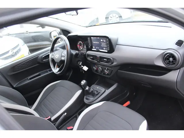 Hyundai i10 1.0 Comfort Carplay 2021 Benzine 12