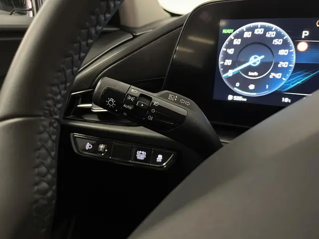 Kia Niro 1.6 GDi Hybrid DynamicLine 2022 Hybride Benzine 34