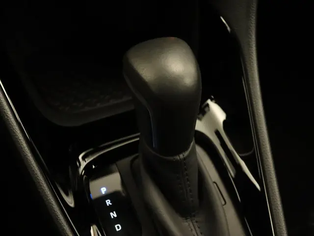 Toyota Yaris 1.5 Hybrid Executive 2020 Hybride Benzine 29