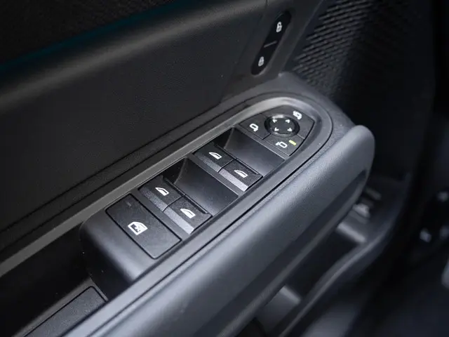 MINI Countryman C 2025 Benzine 41