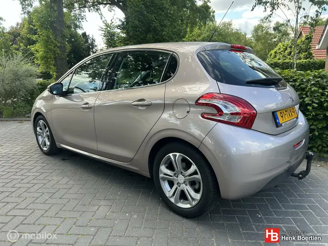 Peugeot 208 2