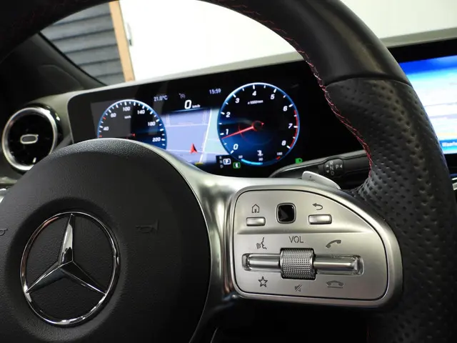 Mercedes-Benz B-Klasse B180 Aut. AMG 2020 Benzine 16