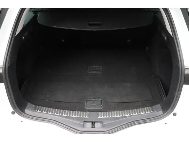 Renault Mégane Estate 1.3 TCe Intens 2021 Benzine 36