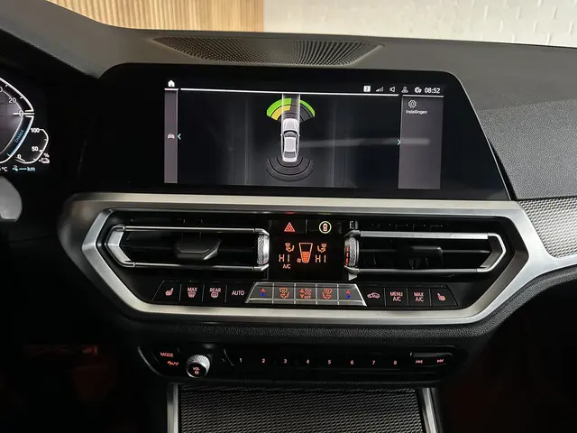 BMW 3 Serie 330e M Sport 2019 Hybride Benzine 14