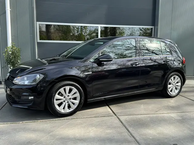 Volkswagen Golf 1.0 TSI 115pk H6 Comfortline 2017 Benzine