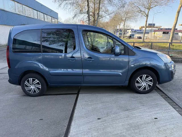Citroën Berlingo 1.2 PureTech XTR 2017 Benzine 9