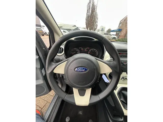 Ford Ka 1.2 Style start/stop Airco 2013 Benzine 11