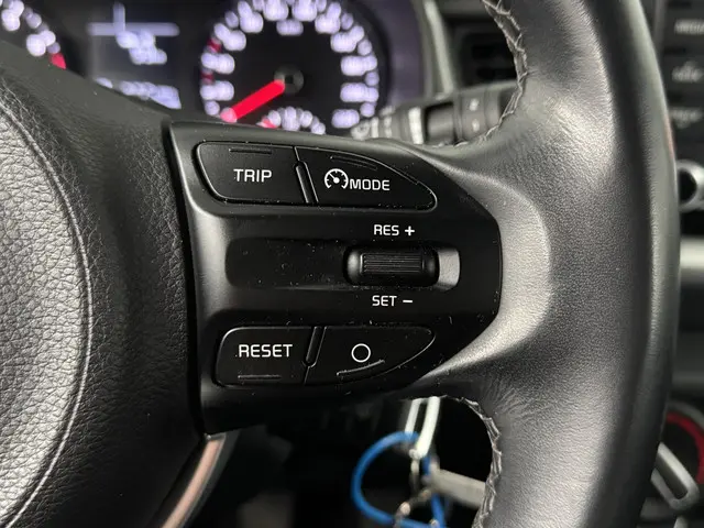 Kia Stonic 1.0 T-GDi DynamicLine 2020 Benzine 29