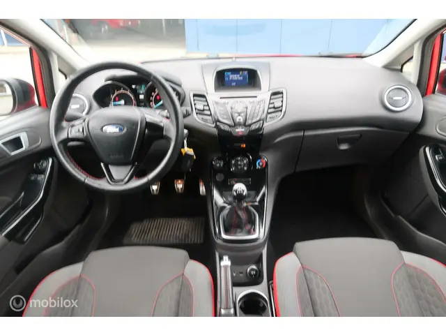 Ford Fiesta 1.0 EcoBoost Red Edition 140PK 2016 Benzine 15