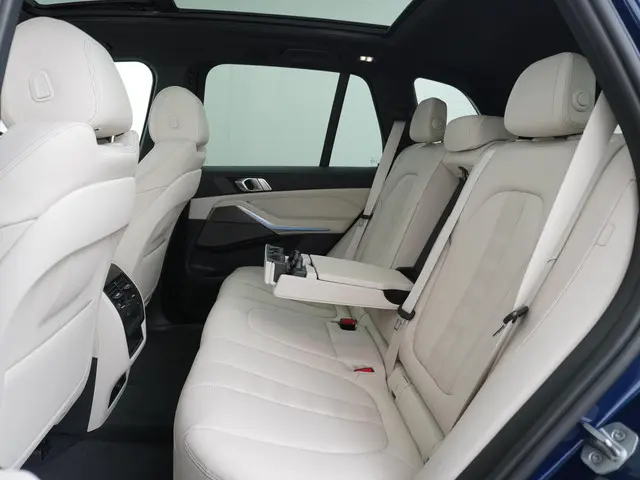 BMW X5 xDrive45e High Executive 2022 Hybride Benzine 25