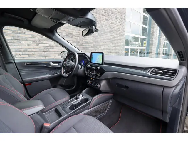 Ford Kuga 2.5 PHEV ST-Line 2021 Hybride Benzine 12