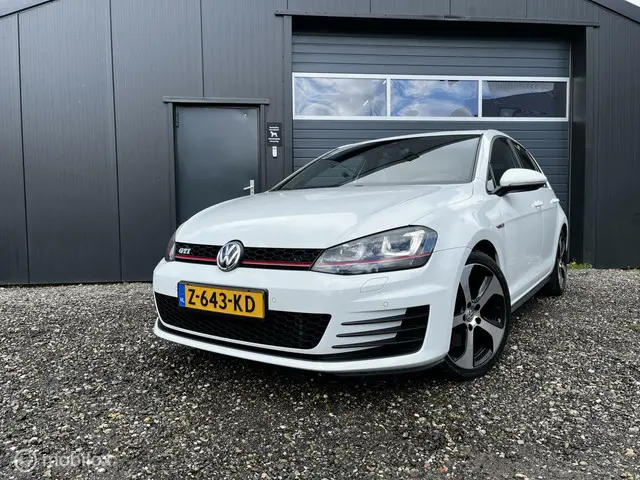 Volkswagen Golf GTI 2.0 TSI |GERESERVEERD 2016 Benzine 27