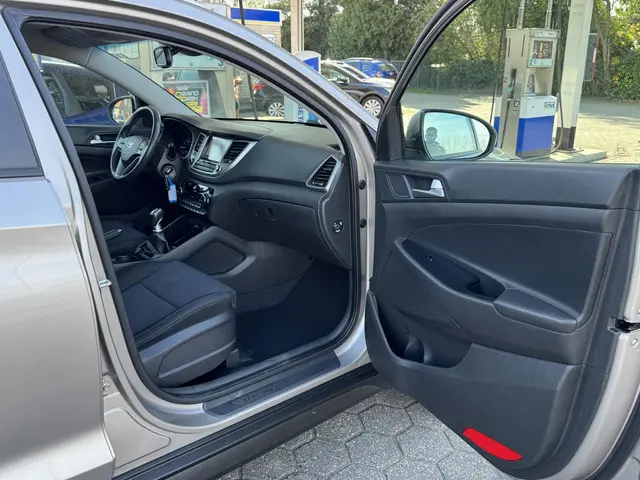 Hyundai Tucson 1.6 GDi i-Motion 2018 Benzine 16