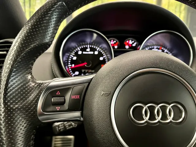 Audi TT 2.5 T TT RS Plus Pro Line 2012 Benzine 27