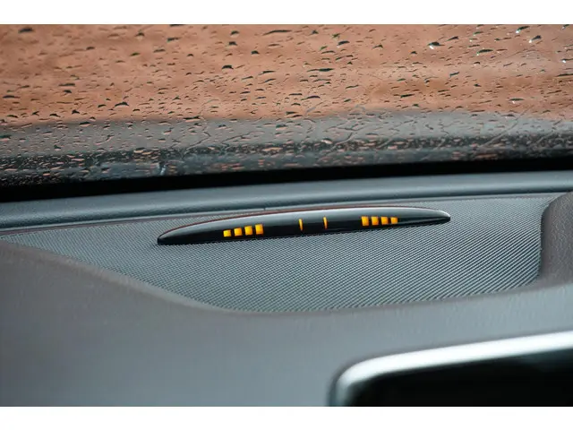 Mercedes-Benz GLA 180 Ambition 2015 Benzine 26