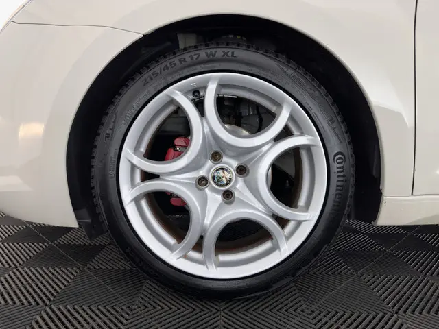 Alfa Romeo MiTo 0.9 TwinAir Distinctive 2013 Benzine 23