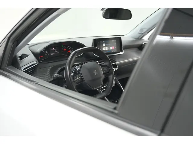Peugeot 2008 2