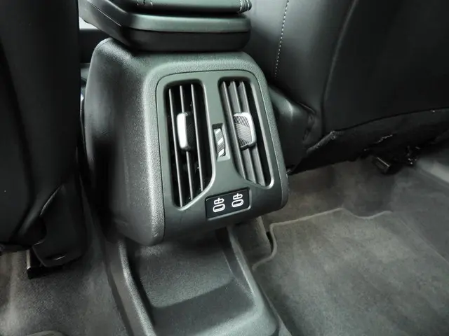 BMW X1 sDrive20i 2025 Benzine 18