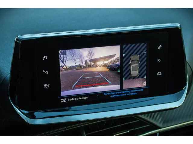 Peugeot 2008 1.2 PureTech Allure 2020 Benzine 14