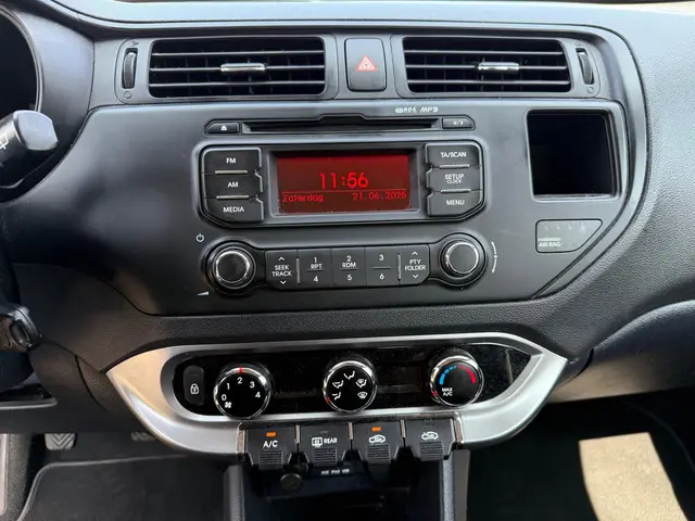 Kia Rio 1.2 CVVT Comfort Pack 2013 Benzine 17