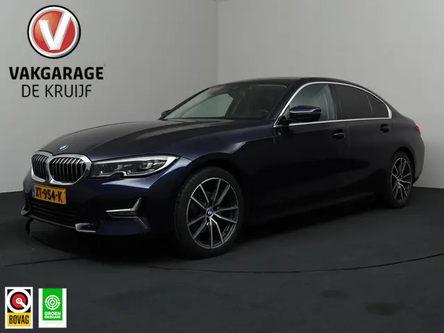 BMW 3 Serie 320i High Executive Edition 2019 Benzine