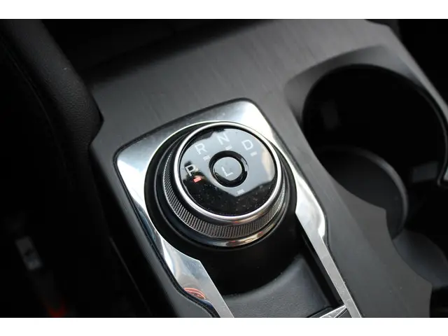 Ford Kuga 2.5 PHEV ST-Line X 2023 Hybride Benzine 34