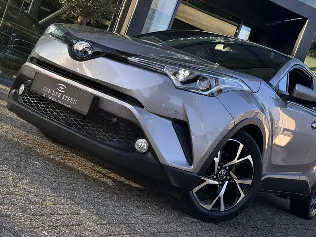 Toyota C-HR 1.8 Hybrid Style 2019 Hybride Benzine 11