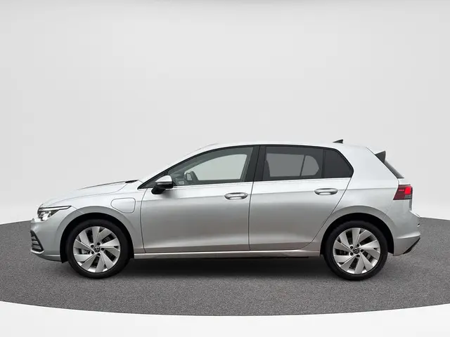 Volkswagen Golf 1.4 eHybrid Style 2022 Hybride Benzine 6