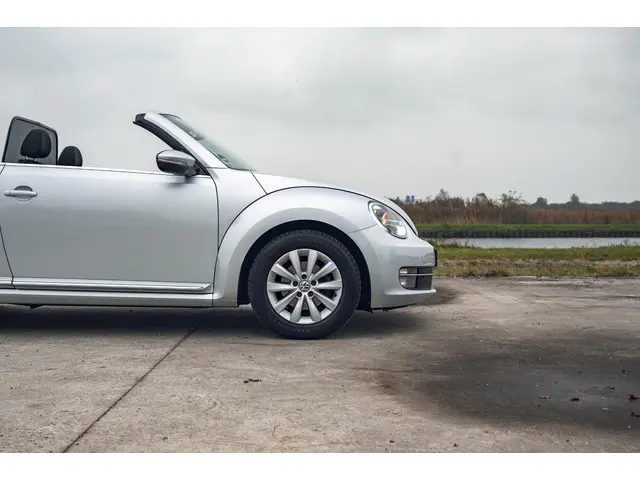 Volkswagen Beetle Cabriolet 1.2 TSI 2014 Benzine 10