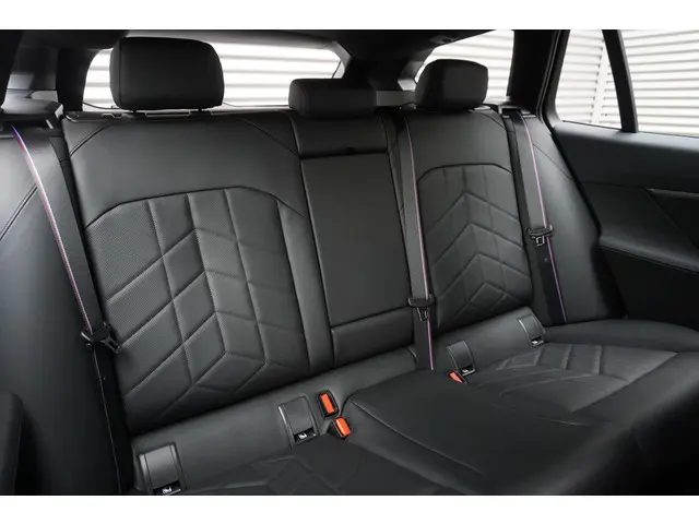 BMW i5 Touring eDrive40 2025 Elektrisch 10