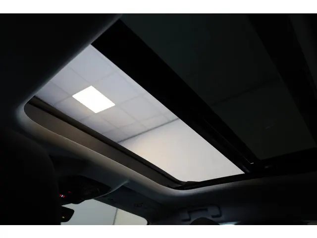 DS DS 4 e-Tense 225 'Etoile' 2024 Hybride Benzine 47