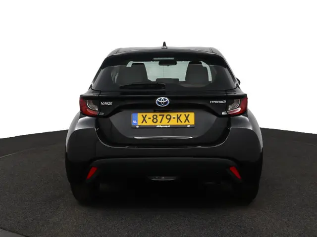 Toyota Yaris 1.5 Hybrid Active 2023 Hybride Benzine 69