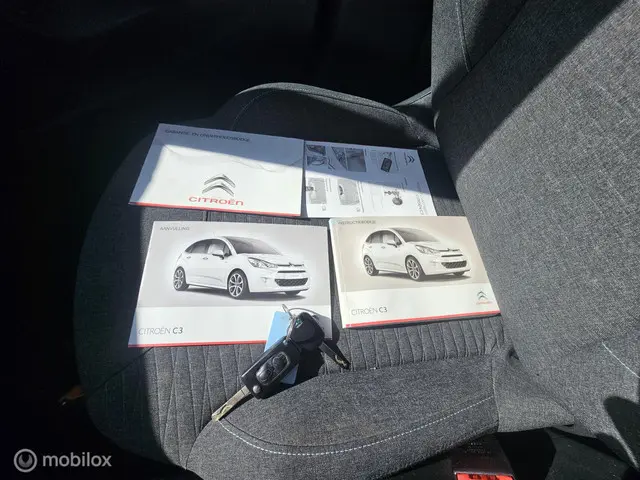 Citroën C3 1.2 PureTech Collection 2015 Benzine 17