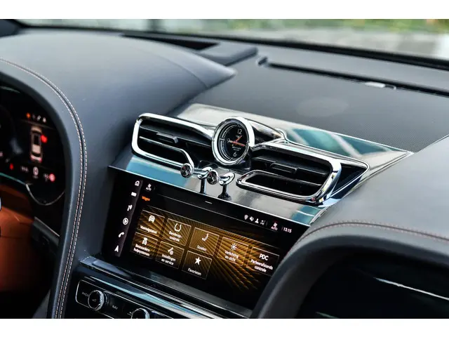 Bentley Bentayga 4.0 V8 First Edition 2021 Benzine 30