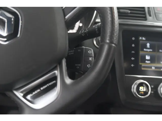 Renault Kadjar TCe 140 Black Edition 2021 Benzine 43