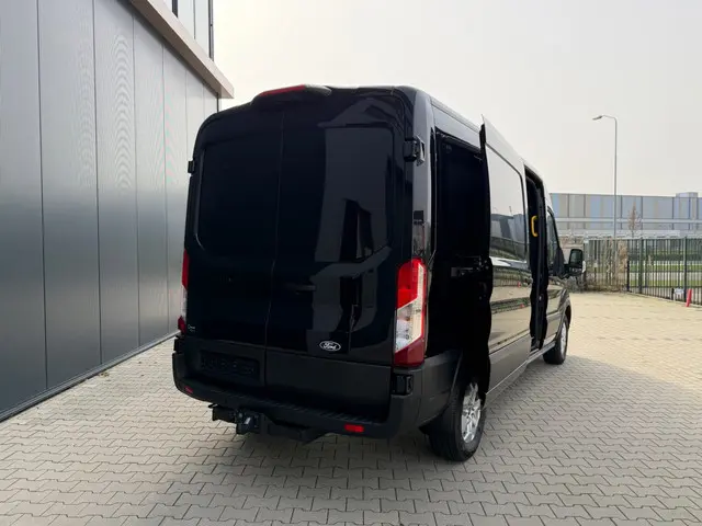 Ford Transit 350 2.0 TDCI L3H2 Limited RWD 2024 Diesel 3