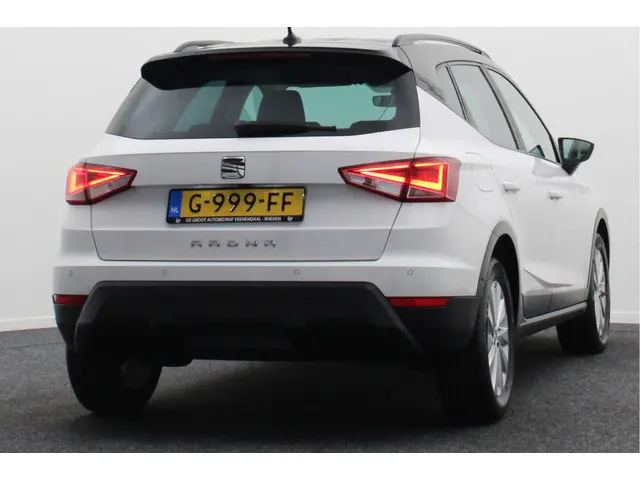 SEAT Arona 1.0 TSI Style Business Intense 2019 Benzine 18