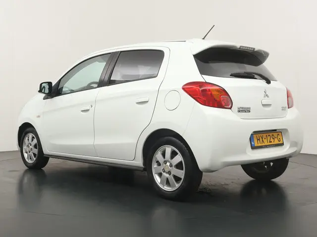 Mitsubishi Space Star 1.0 Bright 2016 Benzine 3