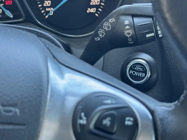 Ford Focus Wagon 1.0 EcoBoost Titanium 2013 Benzine 18