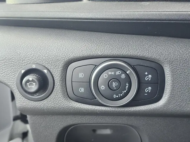 Ford Transit 350 2.0 TDCI L2H2 Trend 2023 Diesel 13