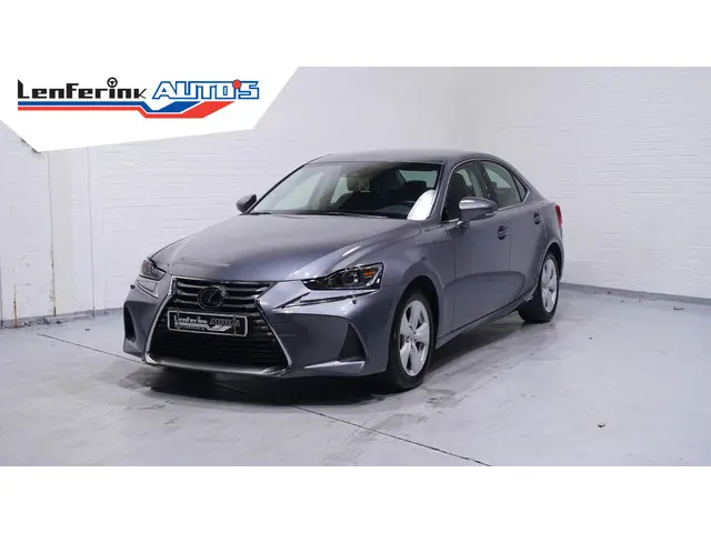 Lexus IS 300h Hybrid 2020 Hybride Benzine