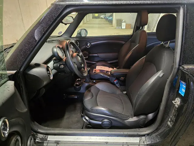 MINI One Mini 1.6 Holland Street 2013 Benzine 12