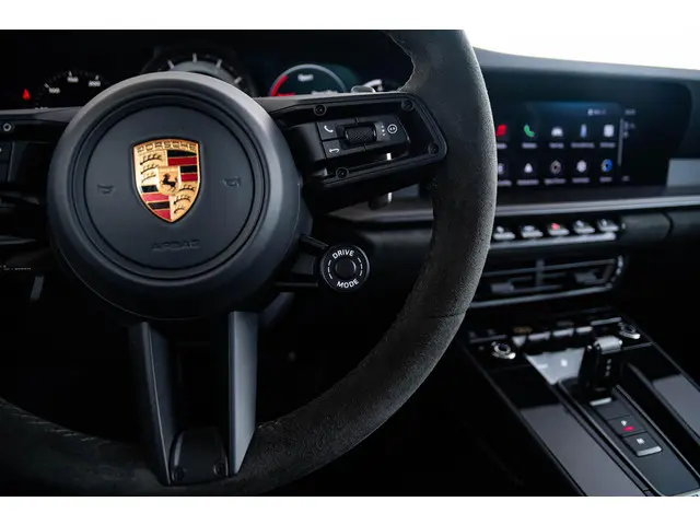 Porsche 911 3.0 Carrera 4 GTS 2022 Benzine 60